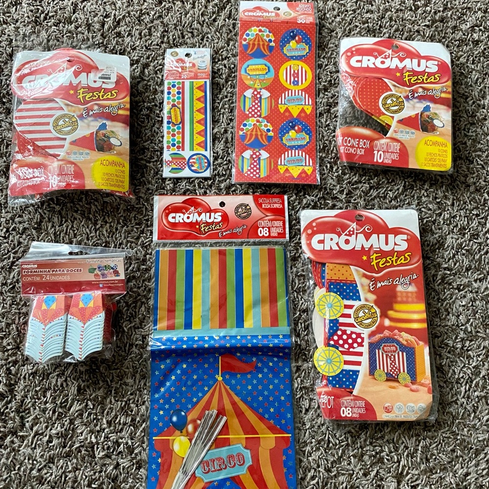 Decoration supplies for Parties.